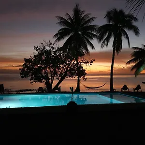 Fare Tokoau 2* Moorea